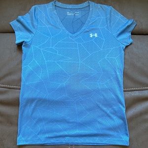 Women's Under Armour V-Neck Medium